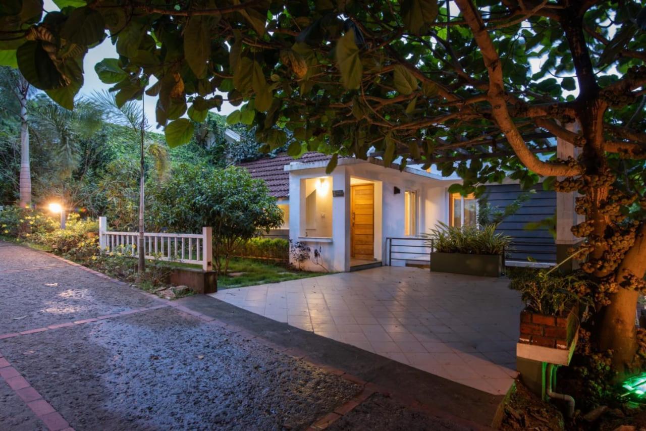 Dazzle Villa Resort Калпата Екстериор снимка